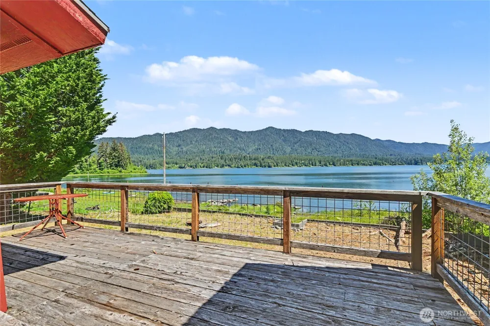 60 Lake Drive Amanda Park, WA 98526