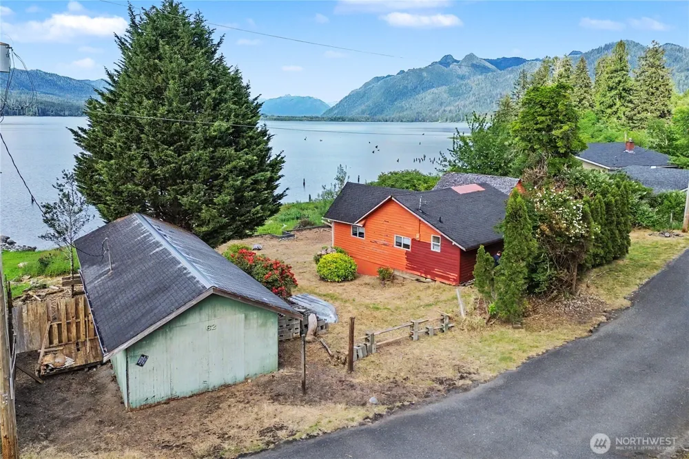 60 Lake Drive Amanda Park, WA 98526