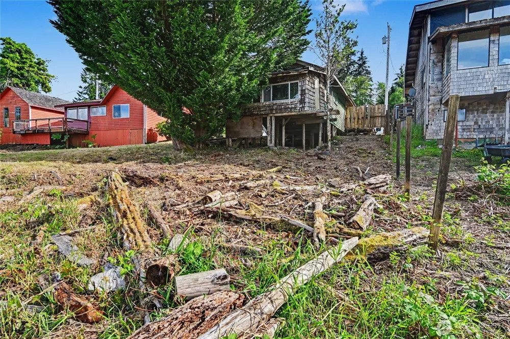 60 Lake Drive Amanda Park, WA 98526