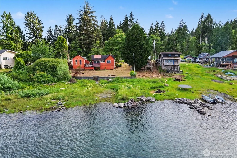 60 Lake Drive Amanda Park, WA 98526