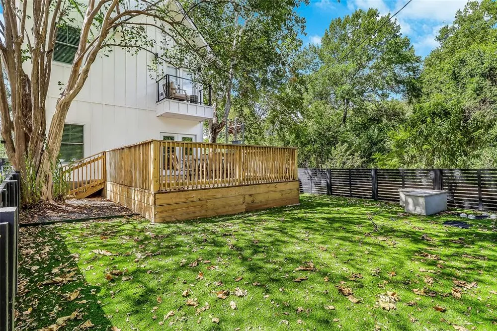 1111 W Annie Street Austin, TX 78704
