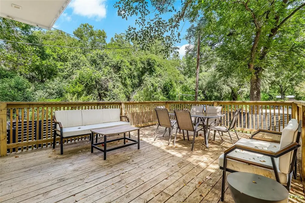 1111 W Annie Street Austin, TX 78704