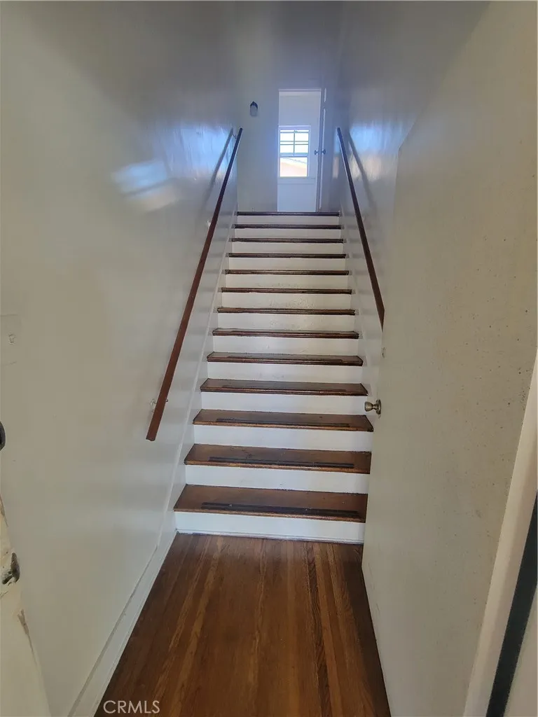 2930 W 11th Street Los Angeles, CA 90006