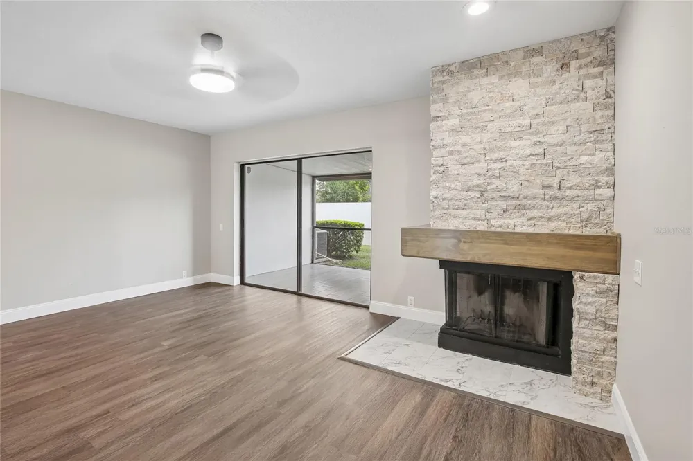 717 OAK PARK PLACE Brandon, FL 33511