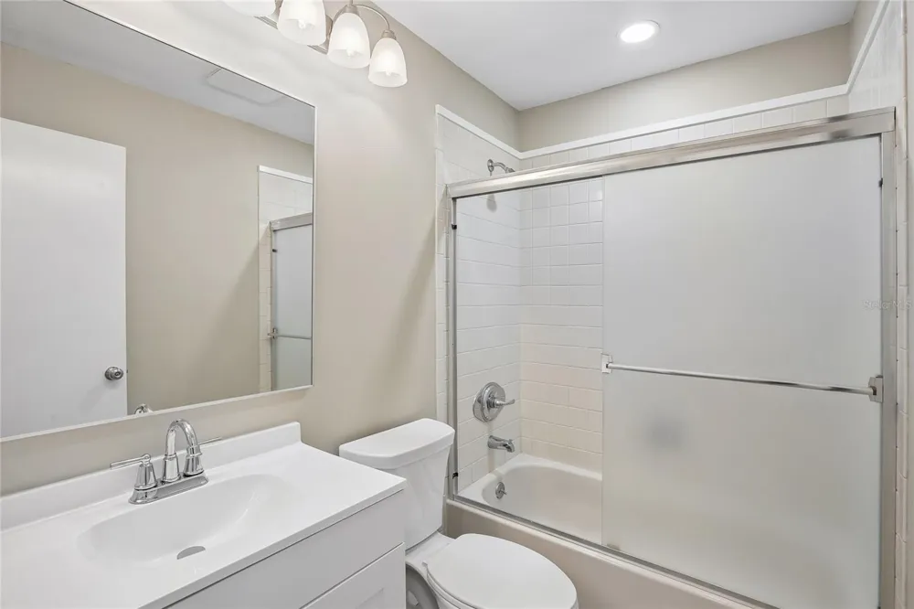 717 OAK PARK PLACE Brandon, FL 33511