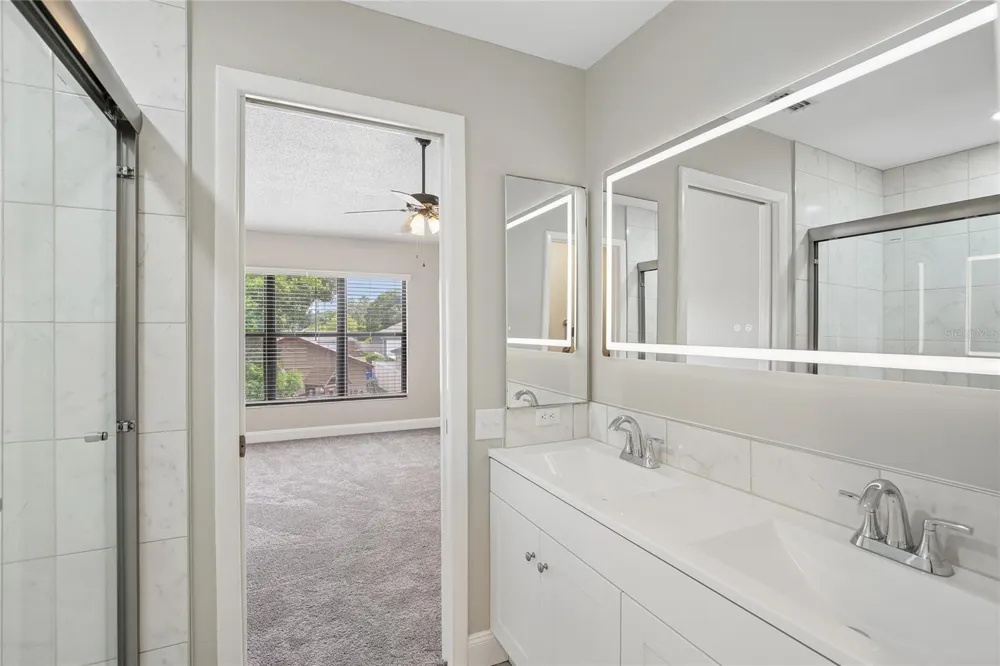 717 OAK PARK PLACE Brandon, FL 33511