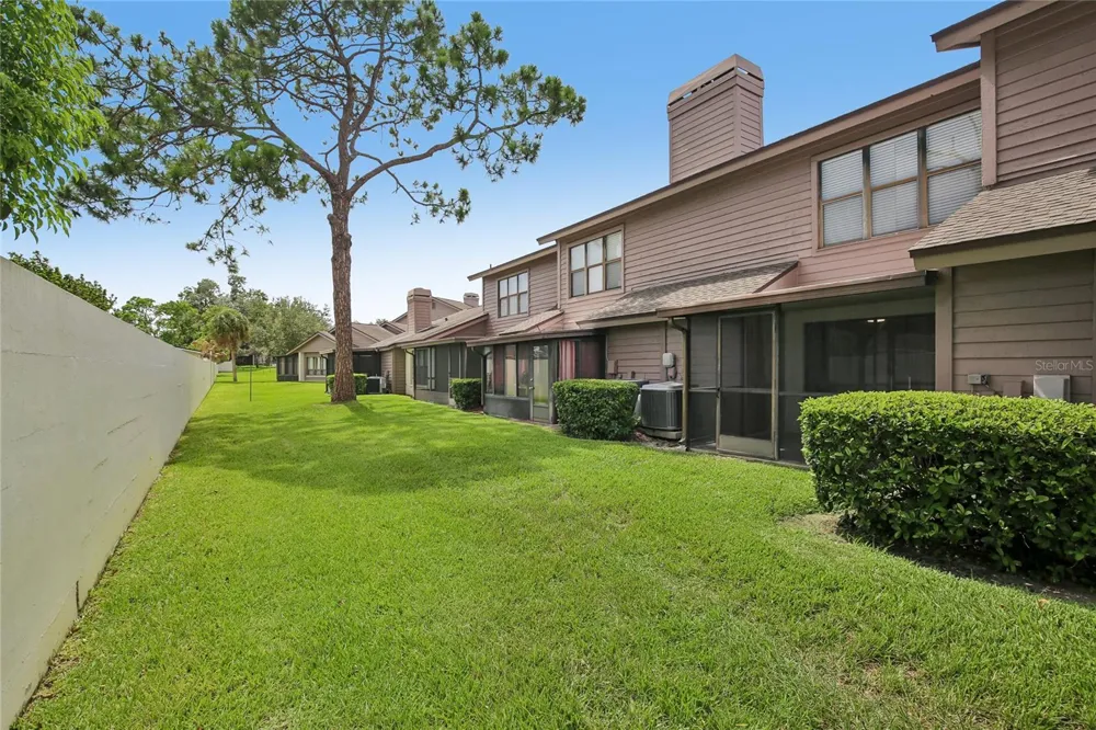 717 OAK PARK PLACE Brandon, FL 33511