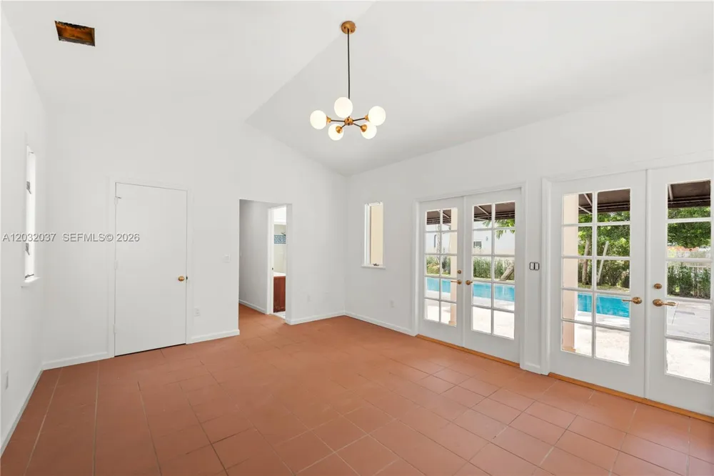 440 SW 29th Rd Miami, FL 33129