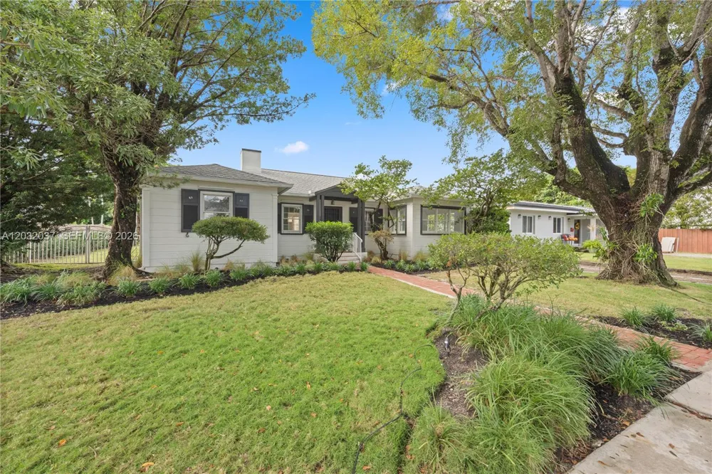440 SW 29th Rd Miami, FL 33129
