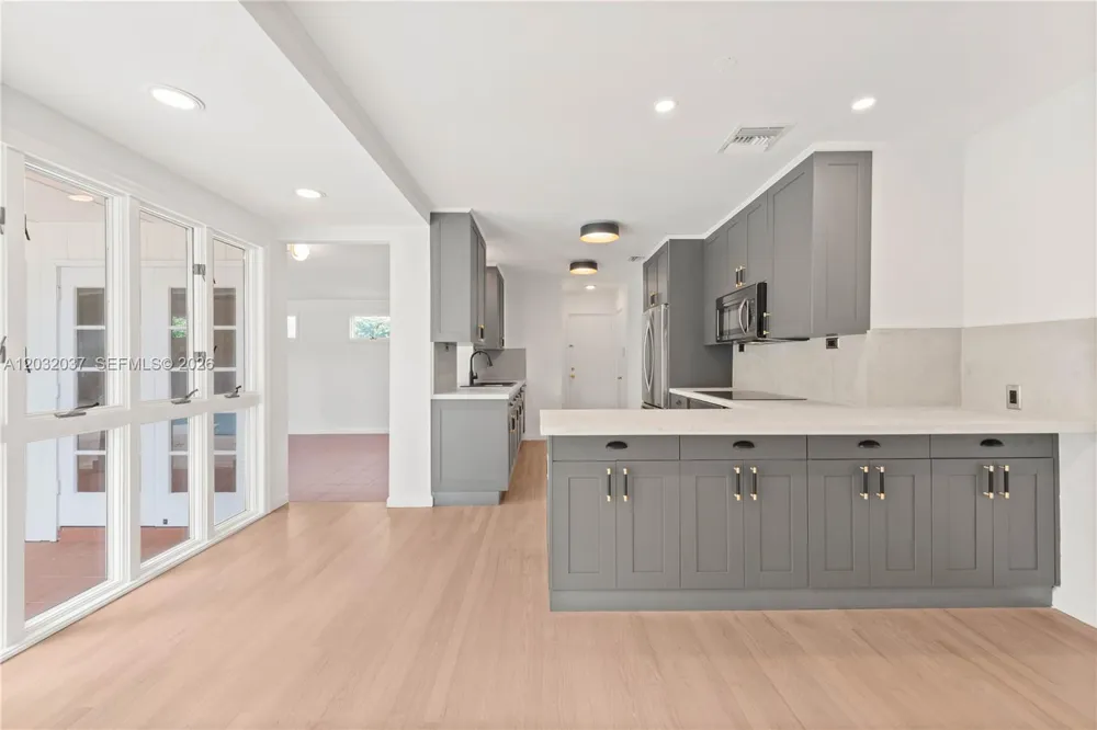 440 SW 29th Rd Miami, FL 33129