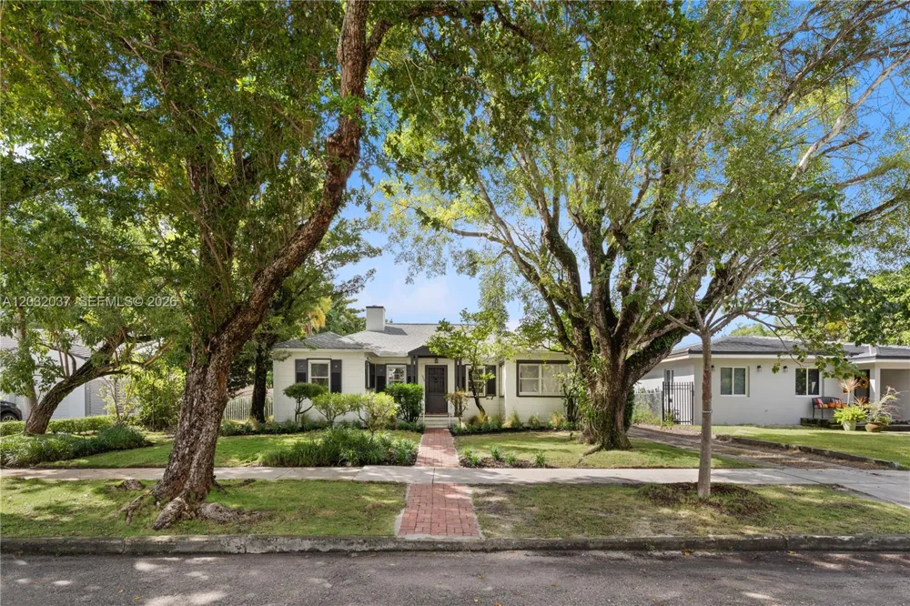440 SW 29th Rd Miami, FL 33129