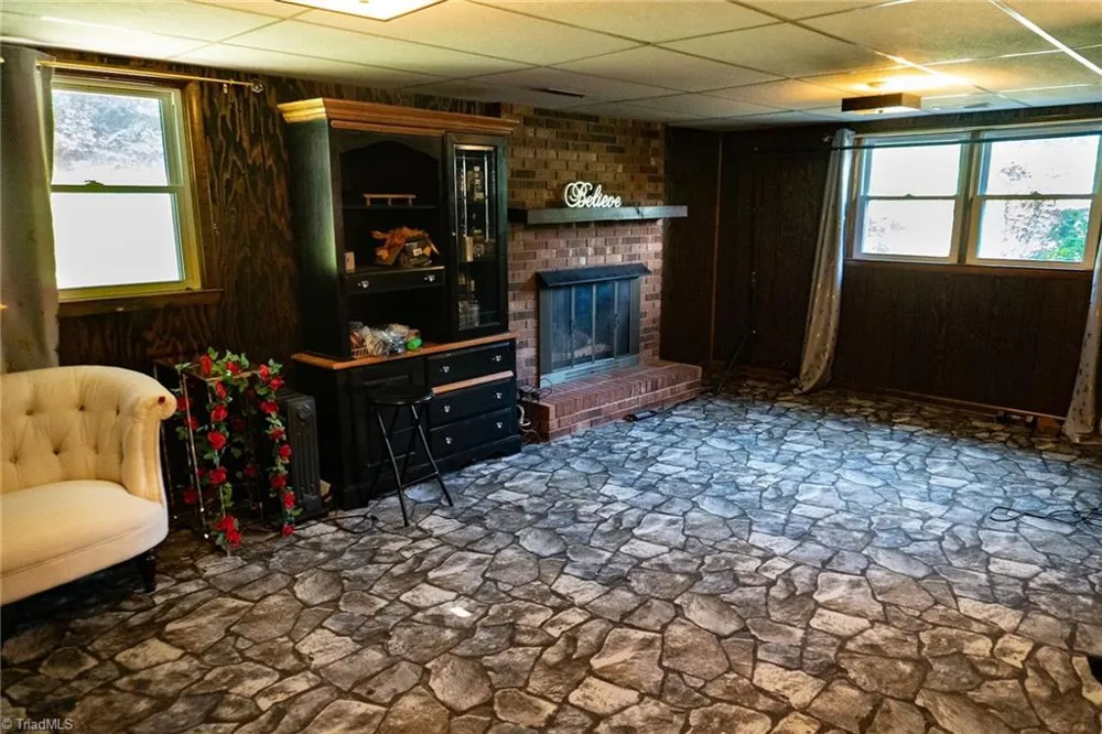 1744 R Chipman Drive Yadkinville, NC 27055
