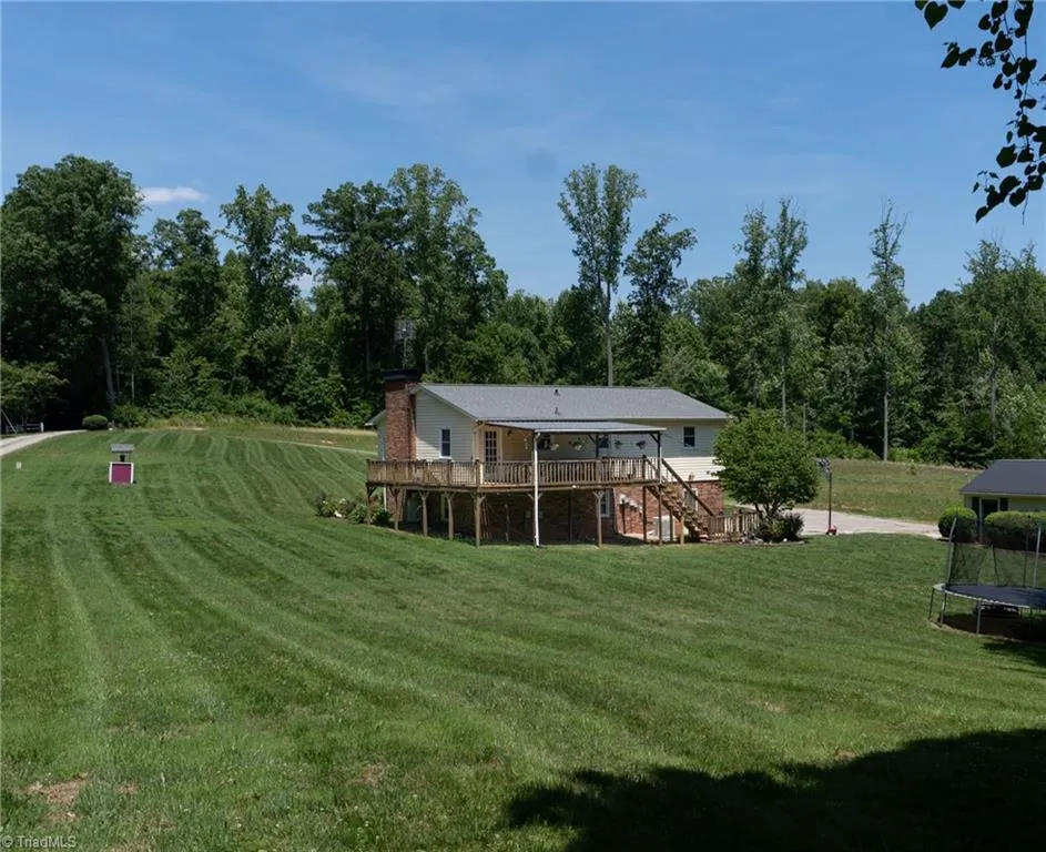 1744 R Chipman Drive Yadkinville, NC 27055