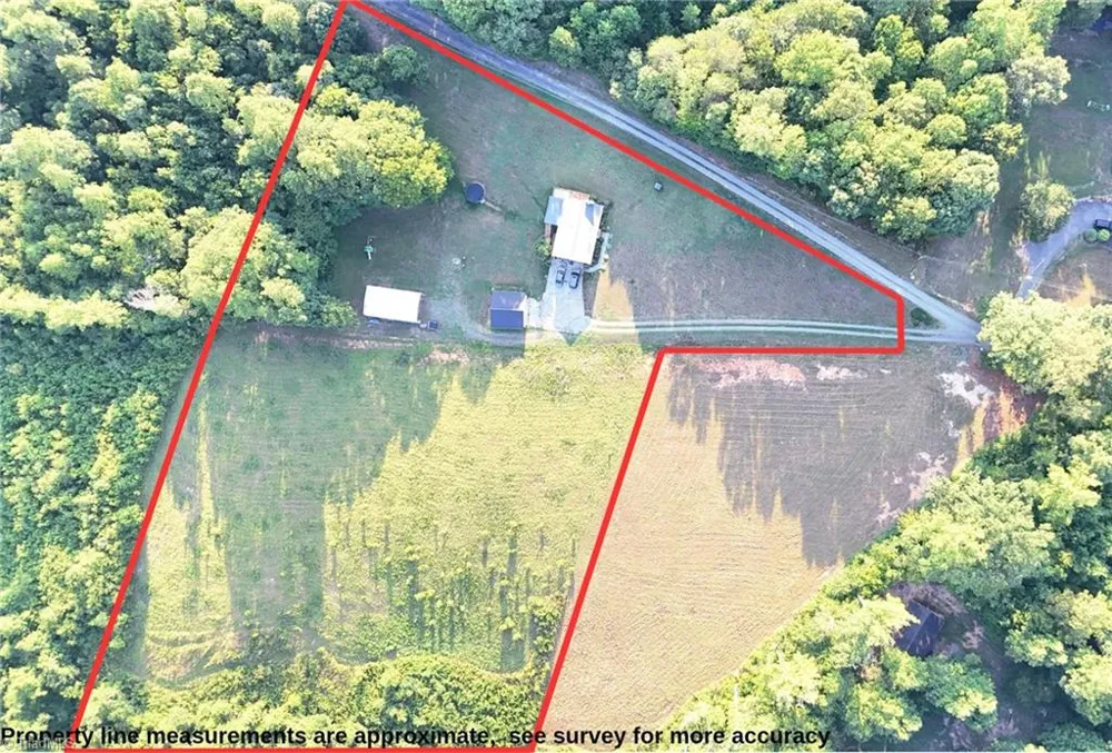 1744 R Chipman Drive Yadkinville, NC 27055