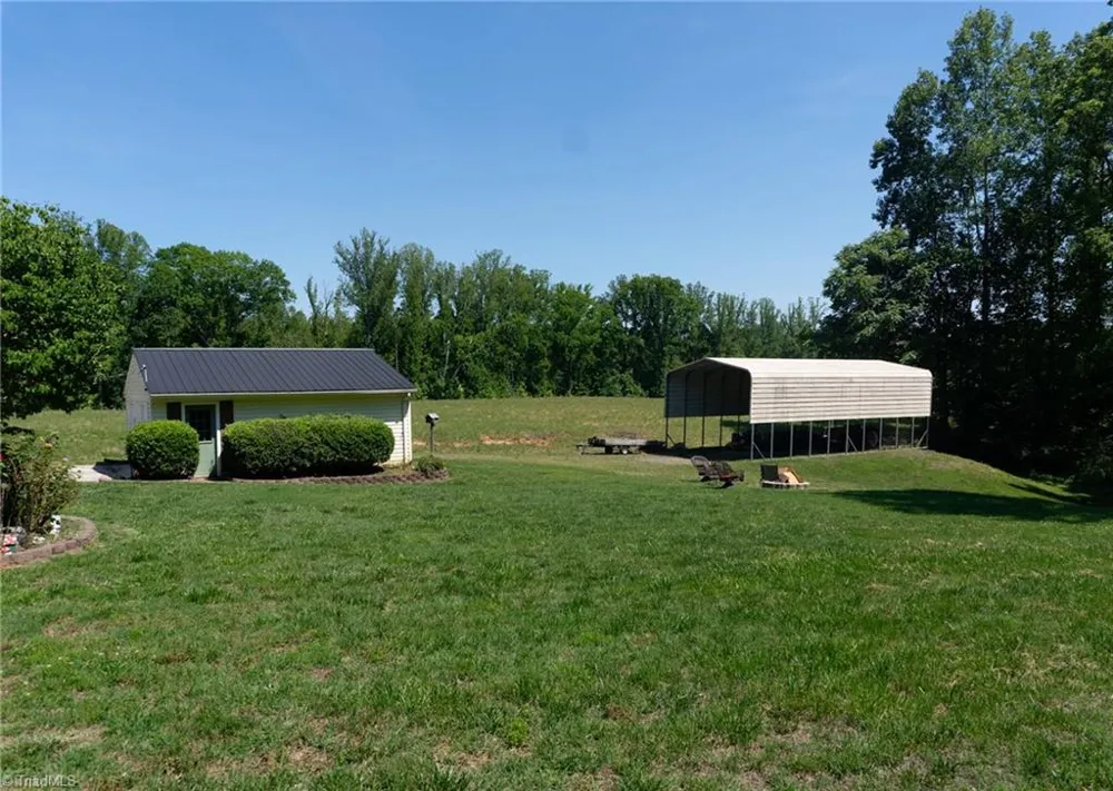 1744 R Chipman Drive Yadkinville, NC 27055