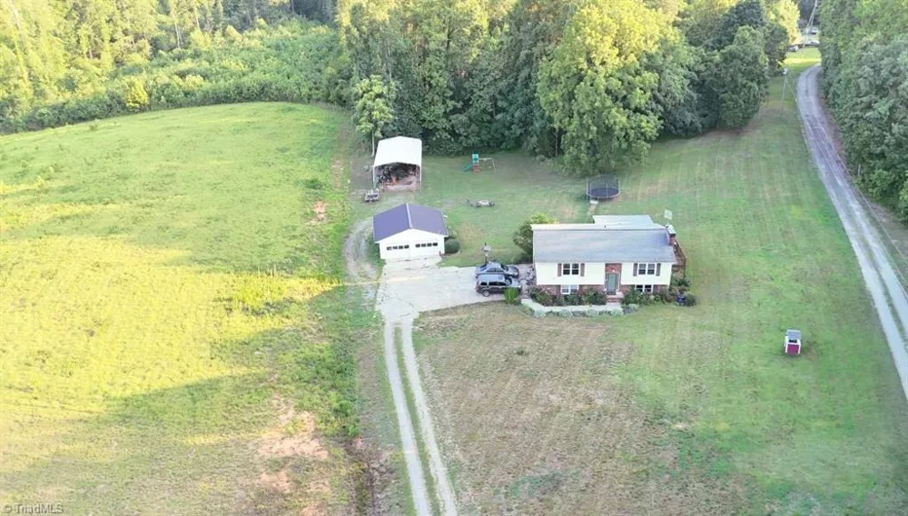 1744 R Chipman Drive Yadkinville, NC 27055