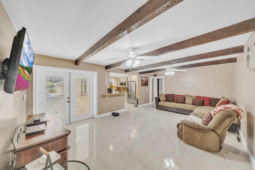 3860 NW 100th Avenue Coral Springs, FL 33065