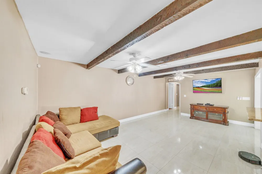 3860 NW 100th Avenue Coral Springs, FL 33065