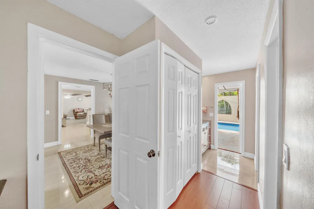 3860 NW 100th Avenue Coral Springs, FL 33065