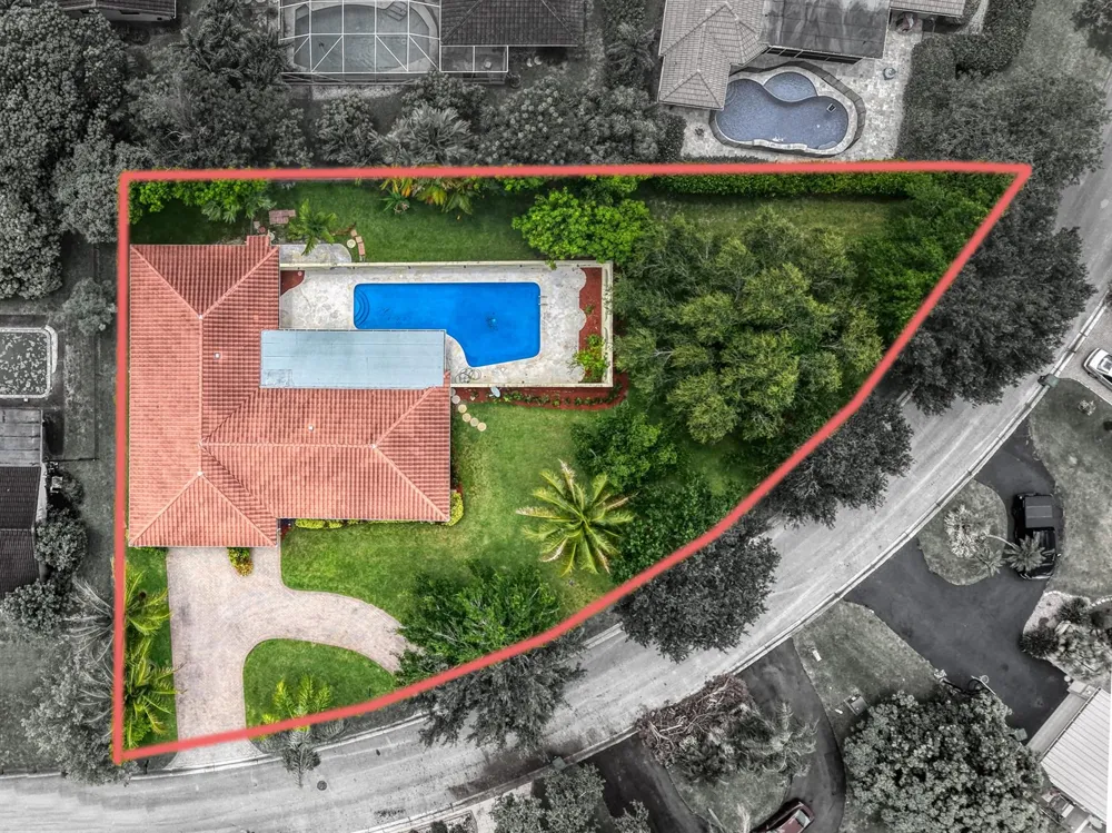 3860 NW 100th Avenue Coral Springs, FL 33065