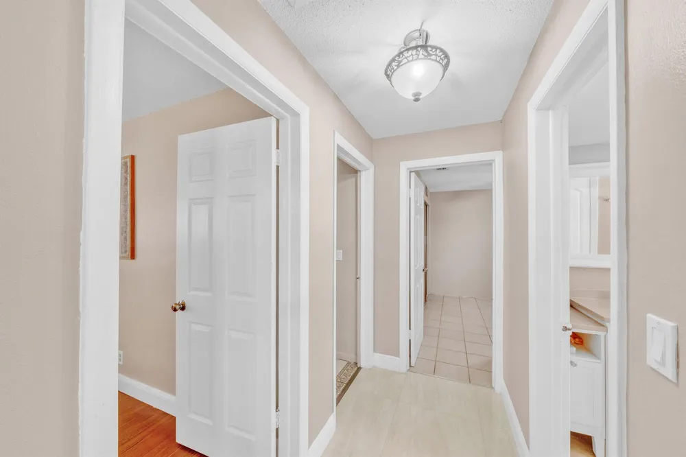 3860 NW 100th Avenue Coral Springs, FL 33065