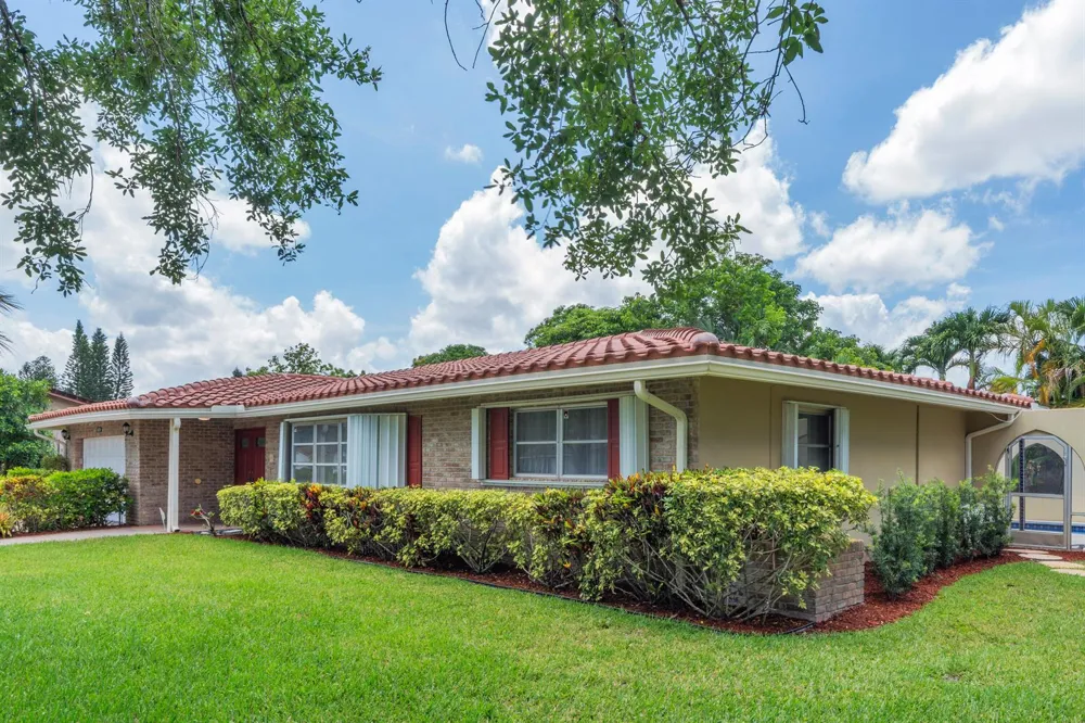 3860 NW 100th Avenue Coral Springs, FL 33065