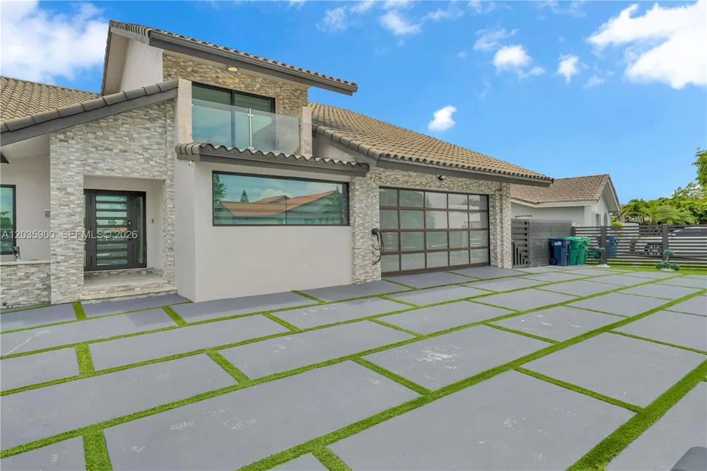 13330 SW 5th St Miami, FL 33184