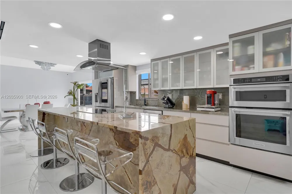 13330 SW 5th St Miami, FL 33184