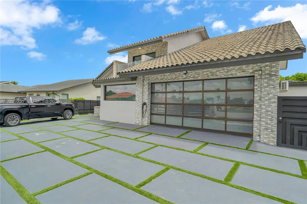 13330 SW 5th St Miami, FL 33184