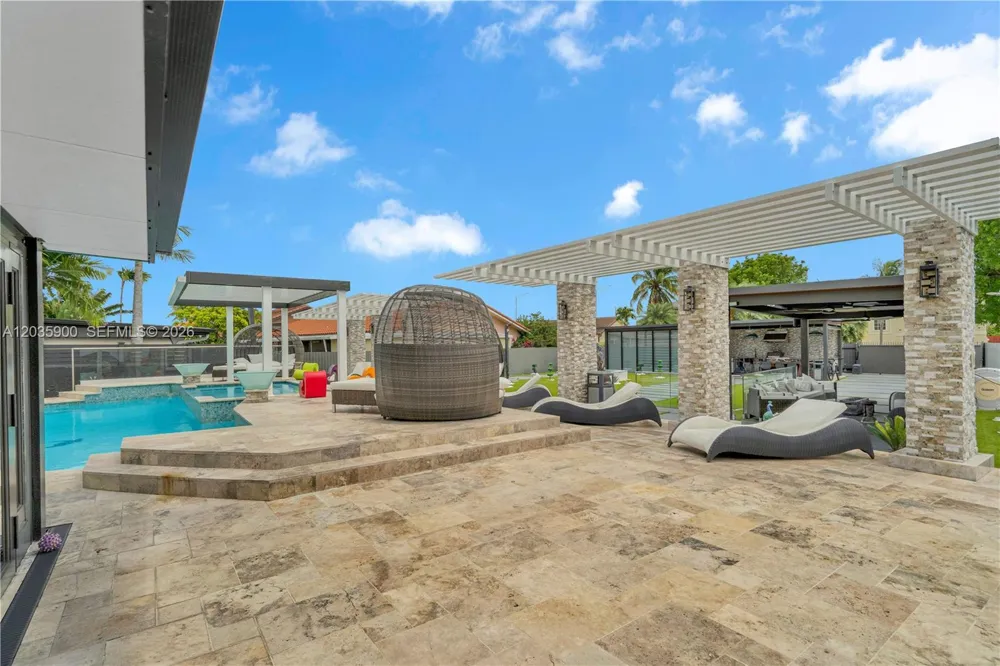 13330 SW 5th St Miami, FL 33184