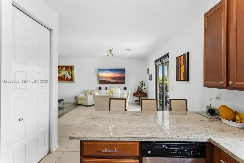 612 NE 193rd St Miami, FL 33179
