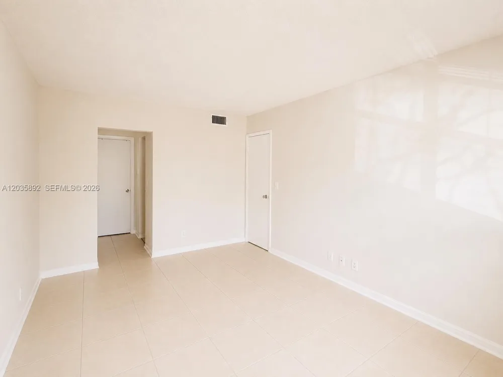 280 S Cypress Rd #310 Pompano Beach, FL 33060