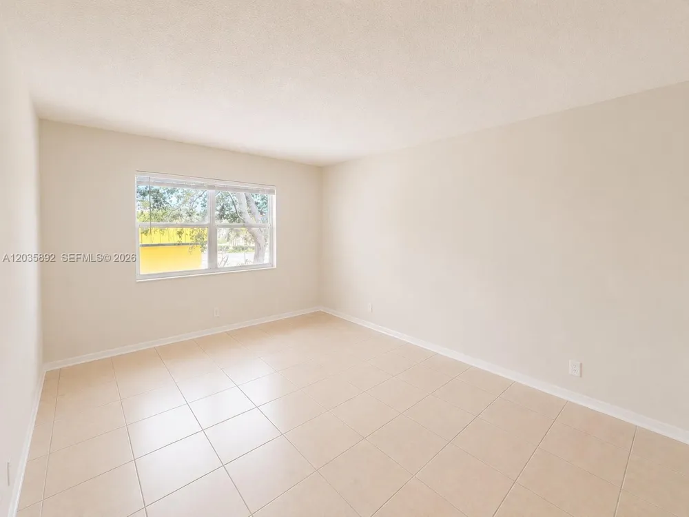 280 S Cypress Rd #310 Pompano Beach, FL 33060