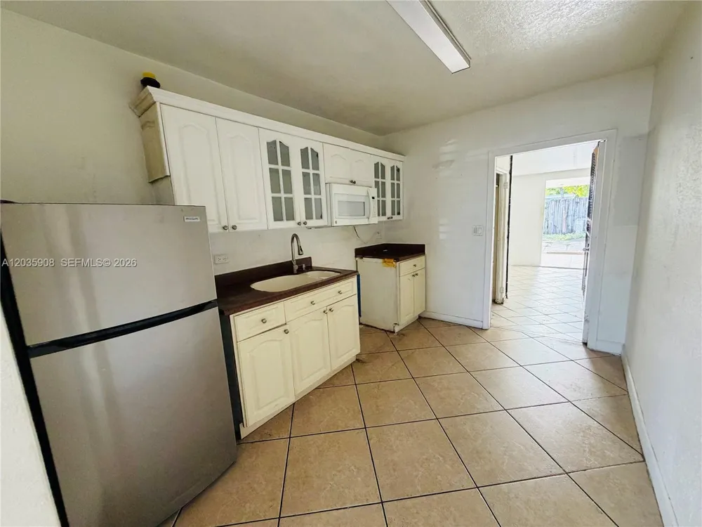 1550 E 10th Ave Hialeah, FL 33010