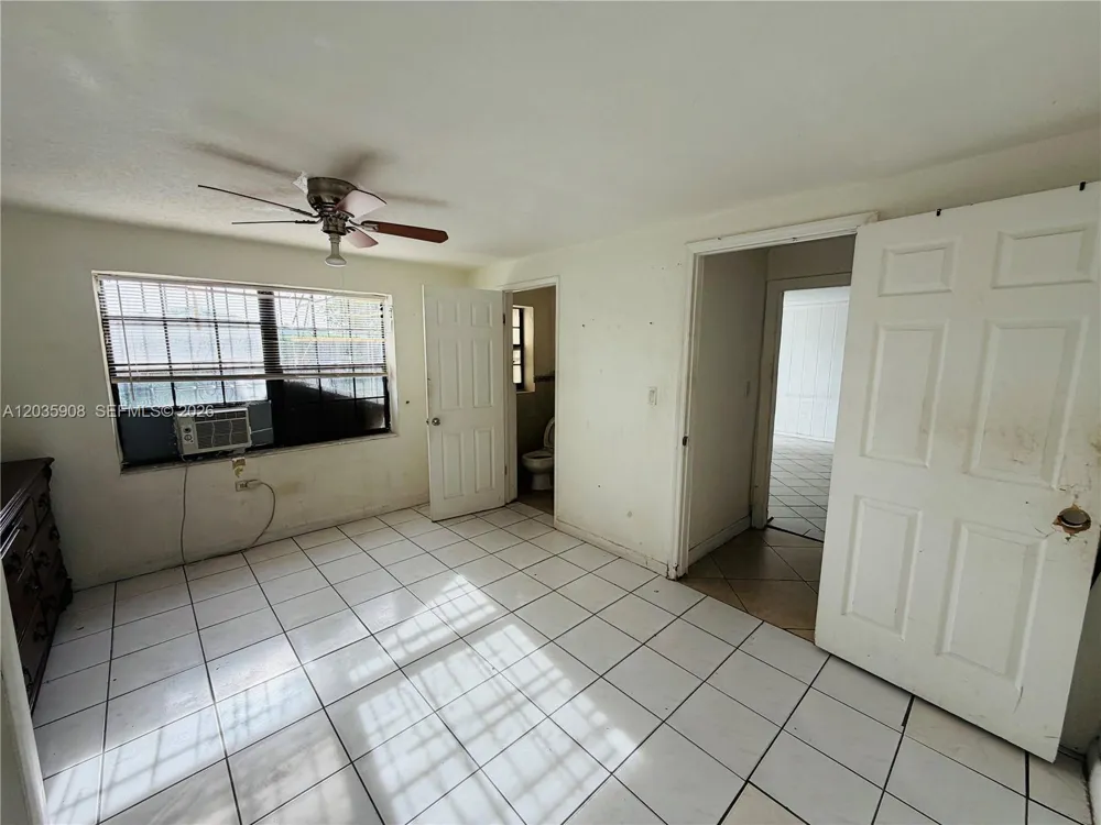 1550 E 10th Ave Hialeah, FL 33010