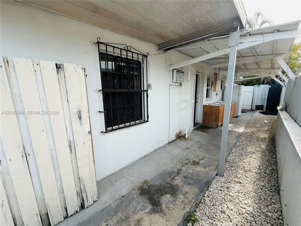 1550 E 10th Ave Hialeah, FL 33010