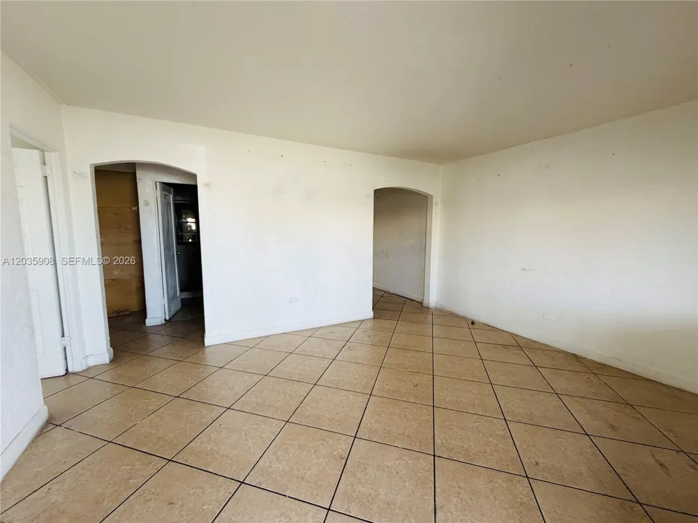 1550 E 10th Ave Hialeah, FL 33010