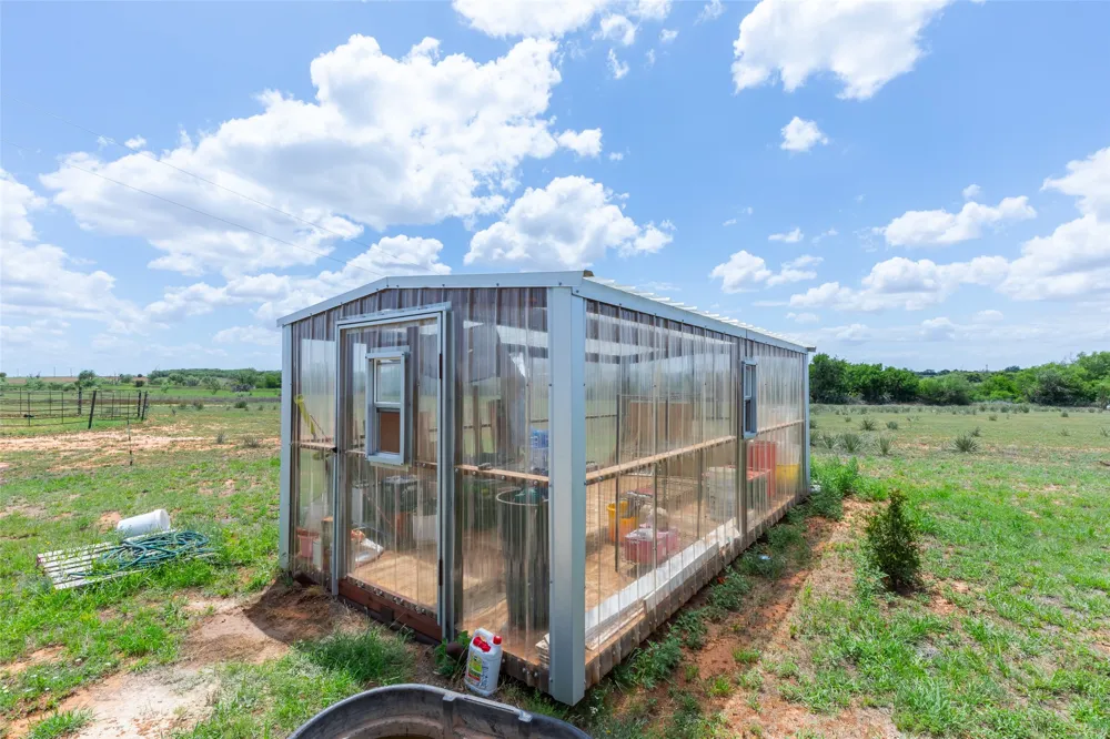 2988 CR 435 Anson, TX 79501