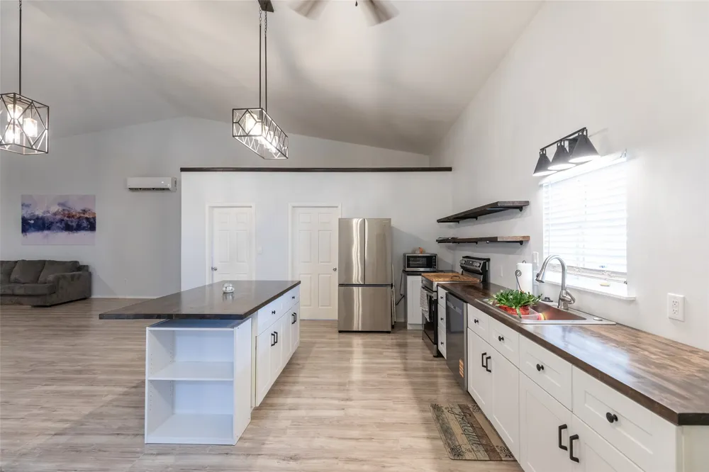 2988 CR 435 Anson, TX 79501