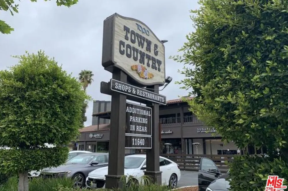 11646 Chenault Street #9 Los Angeles, CA 90049