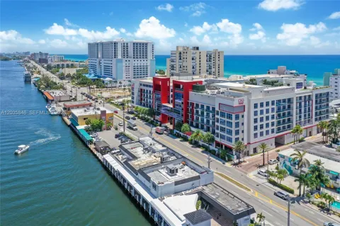 777 Ocean Dr #N516