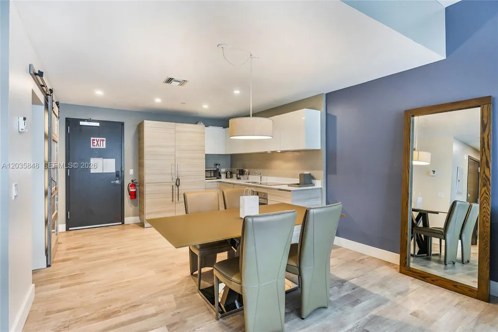 777 Ocean Dr #N516 Hollywood, FL 33019