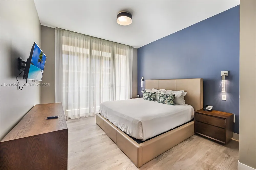 777 Ocean Dr #N516 Hollywood, FL 33019