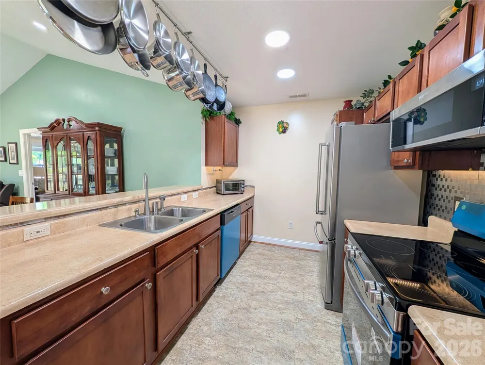 65 Foxden Drive #201 Fletcher, NC 28732