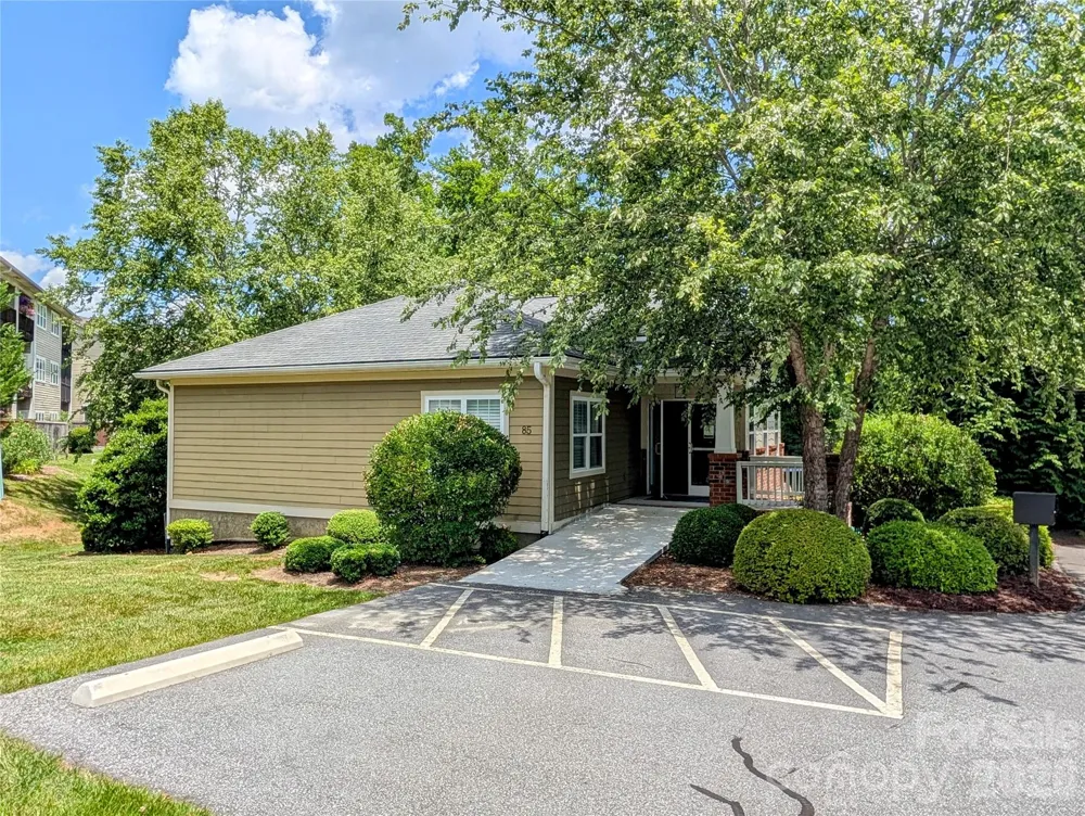 65 Foxden Drive #201 Fletcher, NC 28732