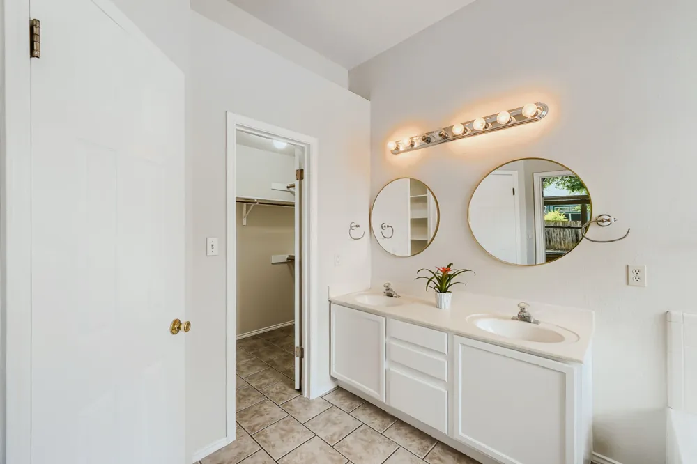 119 Stephen Lane Georgetown, TX 78626