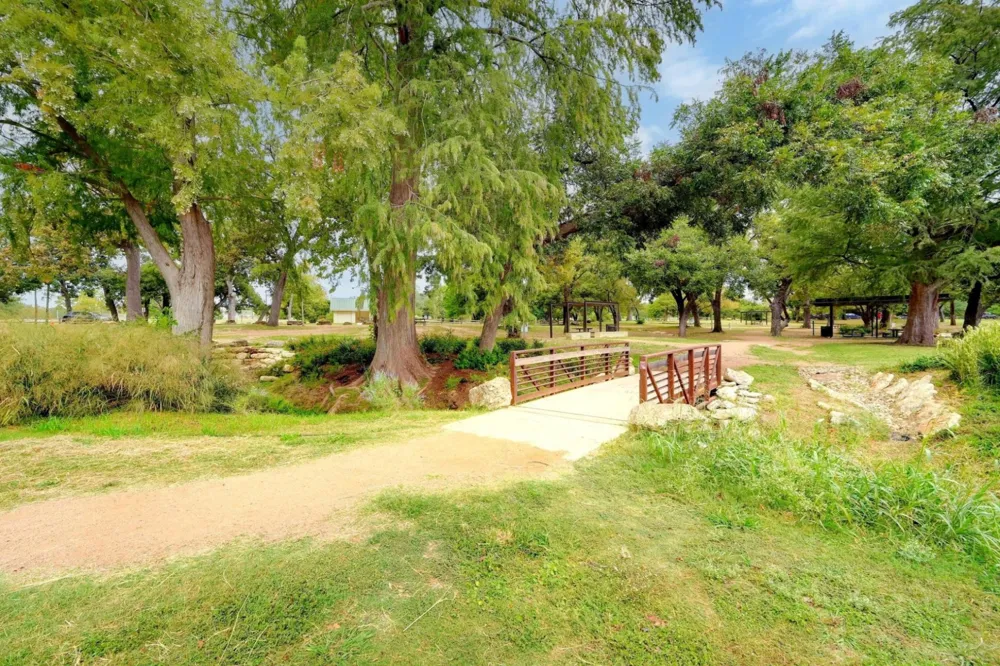 119 Stephen Lane Georgetown, TX 78626