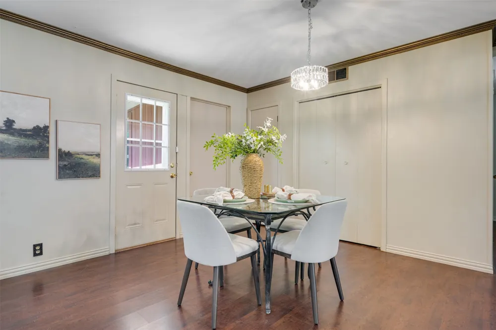 3165 E Houston Street Paris, TX 75460