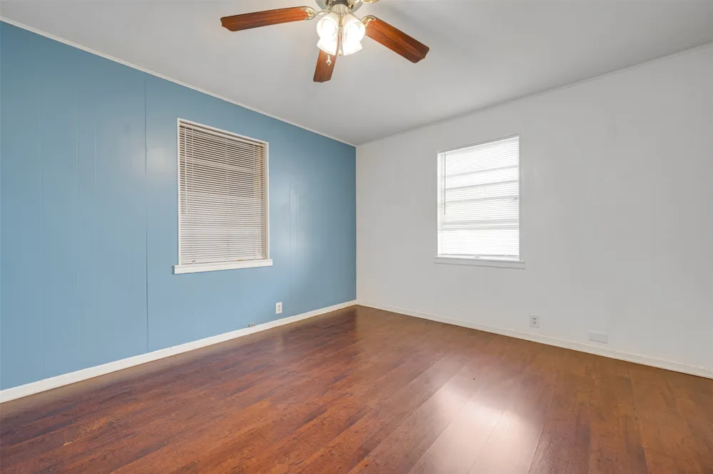 3165 E Houston Street Paris, TX 75460