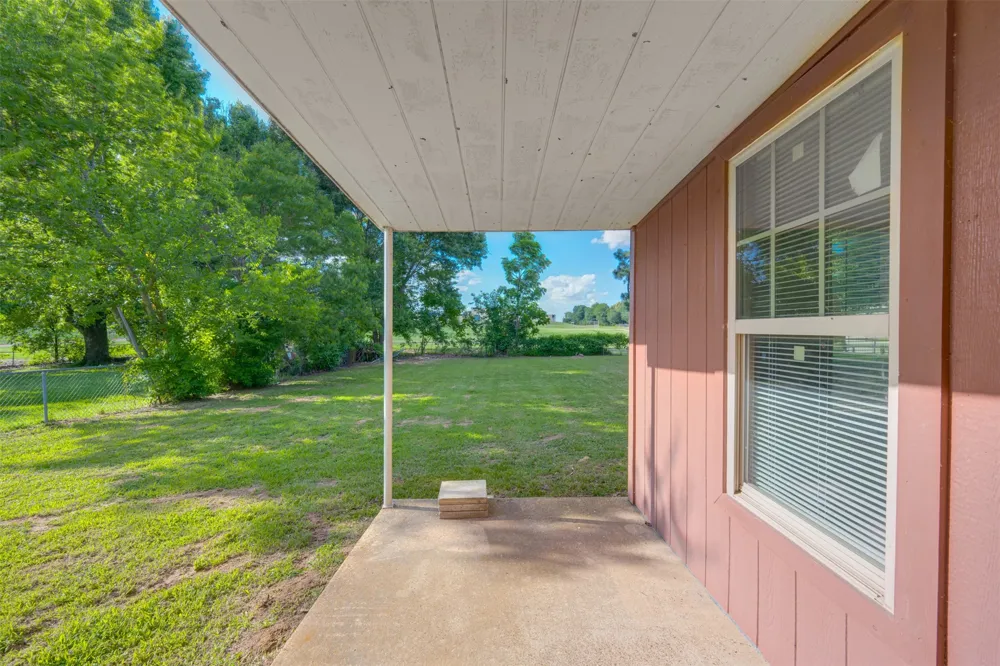 3165 E Houston Street Paris, TX 75460